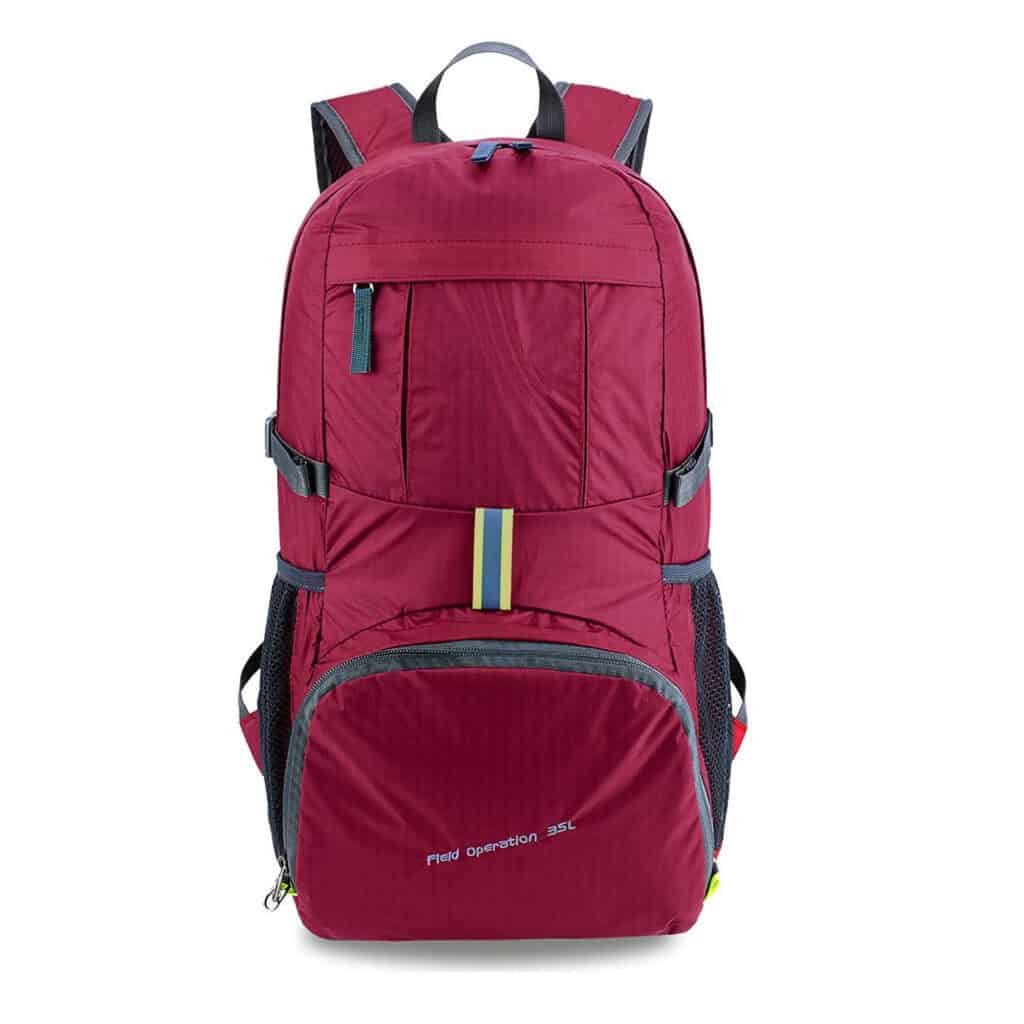 Nylon vs Polyester backpack fabric comparison.