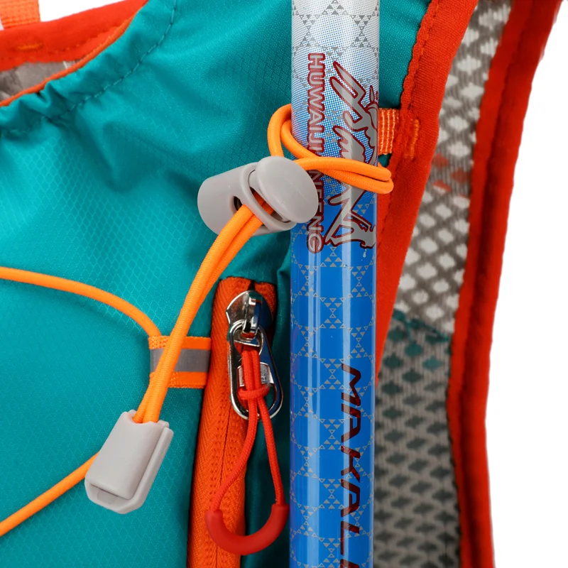 Hydration Vest Pack for Trail Running - hydration hose detail